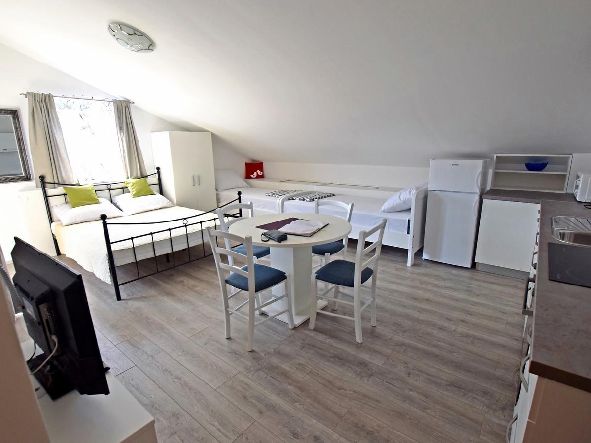 Apartman Branka Stari Grad Kültér fotó